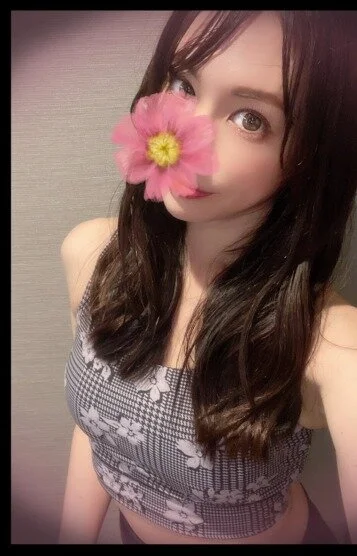 白河まお(32)