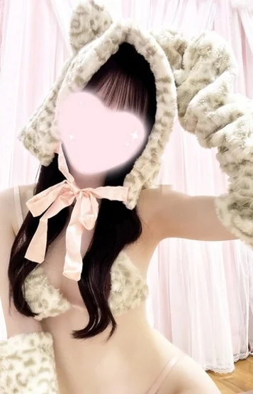 みみ(22)