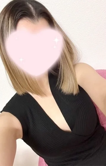 れい(23)
