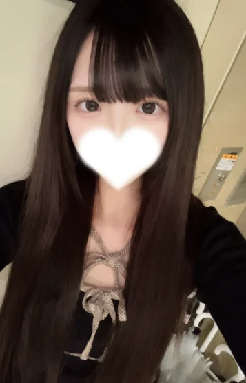 双葉まな(21)