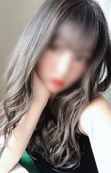 藤田 ニコ(24)