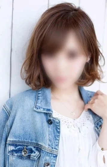 稲盛 かなで(24)