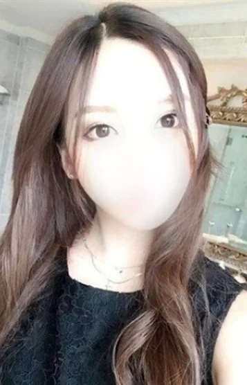 小沢 真珠(26)