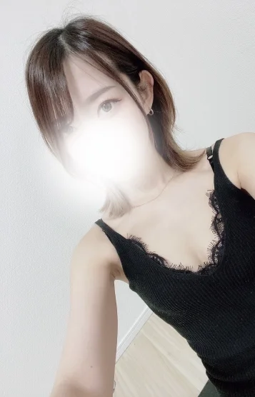 みさ(27)