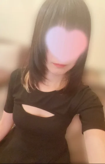 まな(19)