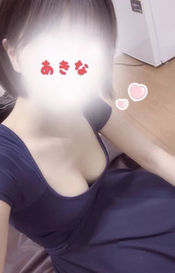 新人あきな(19)