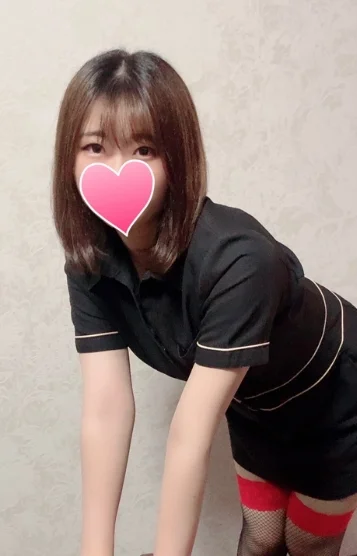 めい(22)