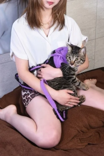 七海 えな(22)