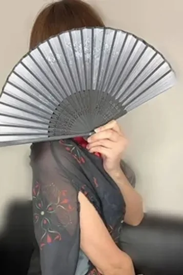 えみこ(32)