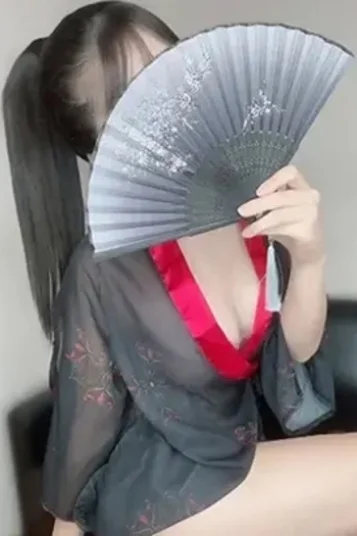 なおみ(32)
