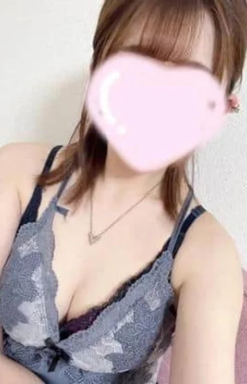 ひな(23)