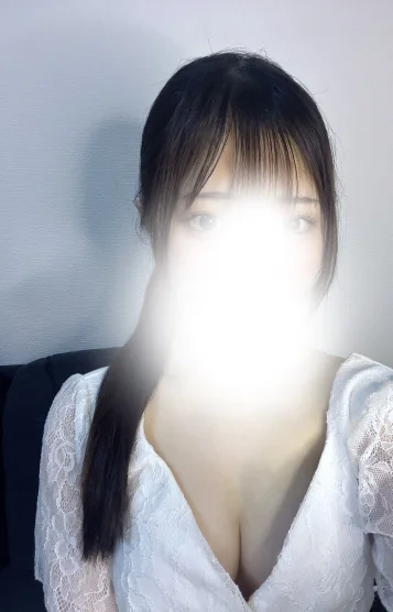 みり(21)