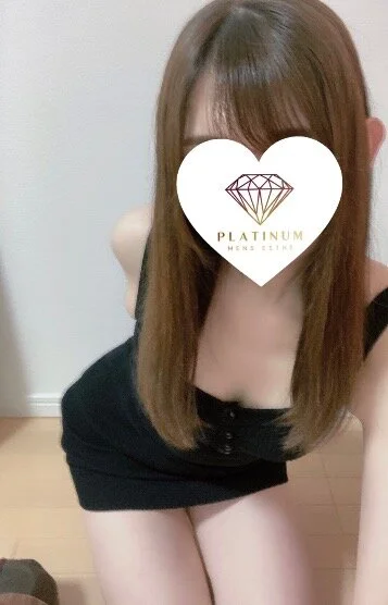 中村ゆいか(27)
