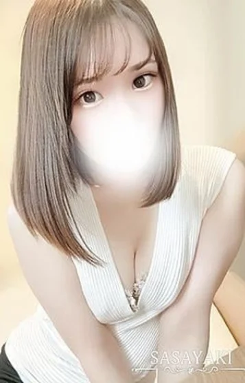 柳るりな(24)