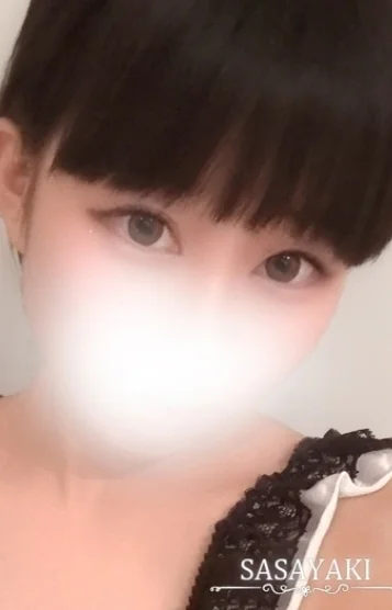 泉りさ(23)