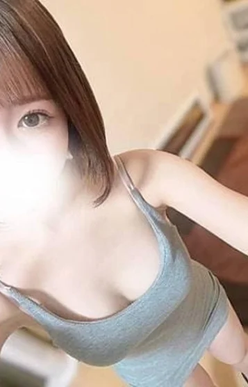 湊崎のの(22)
