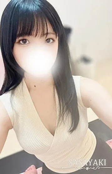 霞かのん(23)