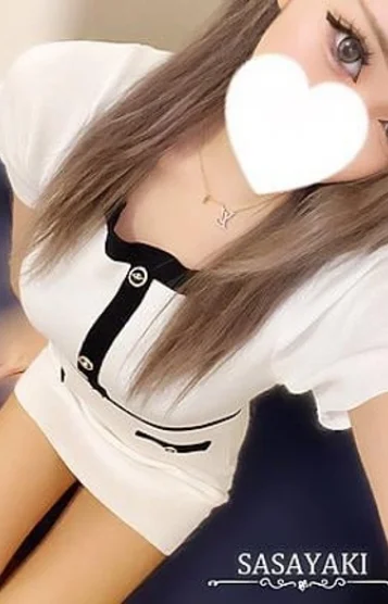 華月らな(22)